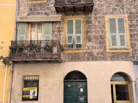 nice le port local commercial