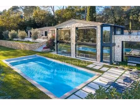 villa de luxe à vendre à valbonne : 2 990 000 € | 290m²