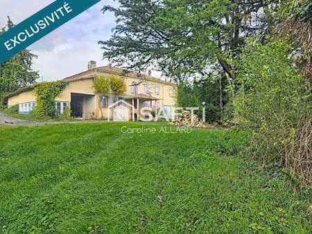 maison à rénover sur une parcelle de 6000m²