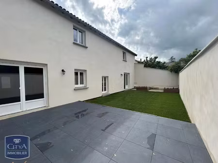 maison à louer 4 pièces 120.85 m² - belleville-en-beaujolais (69) - 1 283€