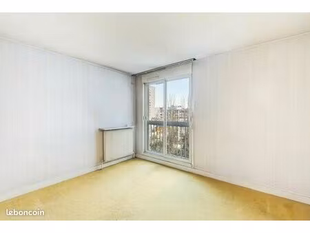 studio 1 pièce 27 m²