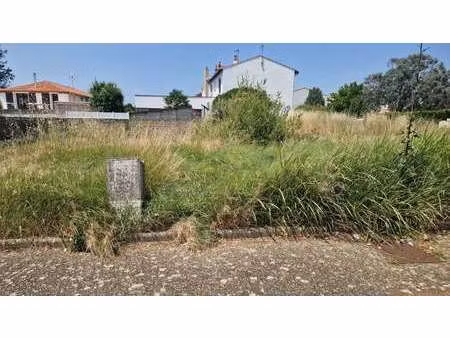 vente terrain aux sables-d'olonne (85100) : à vendre / 614m² les sables-d'olonne