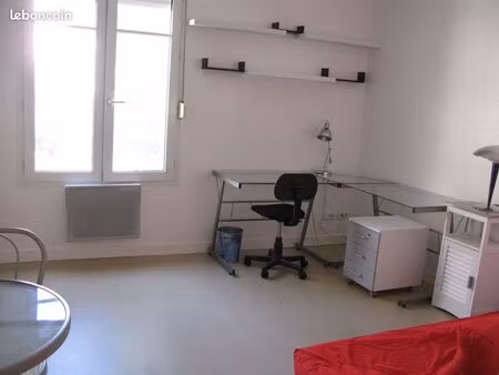 studio meublé centre du mans près lycée touchard et tramway ou parking