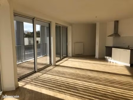 appartement 3 pièces 81 m²