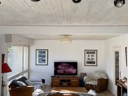 maison meublée 4 chambres à vannes – 110 m² – disponible au 01 avril