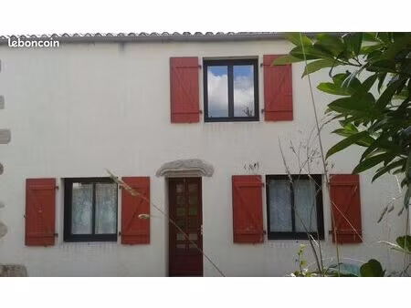 maison t3 et grand garage