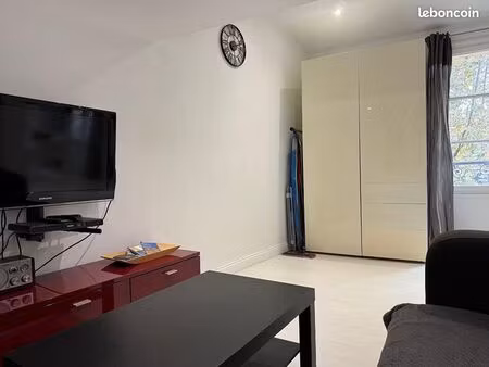 magnifique t1bis refait à neuf proche hyper centre lave linge wifi calme et lumineux