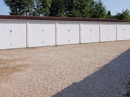 garage à louer