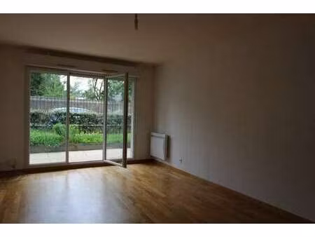 location appartement 2 pièces à nantes (44000) : à louer 2 pièces / 46m² nantes