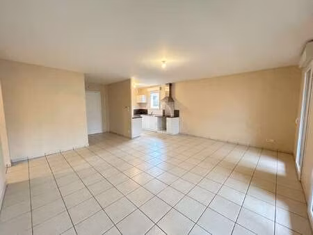 location appartement 3 pièces au mans maillets - bellevue (72000) : à louer 3 pièces / 77m