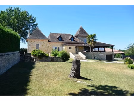 vente maison 8 pièces 220 m² à puy-l'evêque (46700), 532 700 €