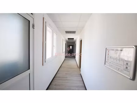 location locaux professionnels 7 pièces 107 m² à marseille 15ème (13015), 950 €