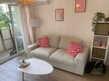 studio cv avec parking