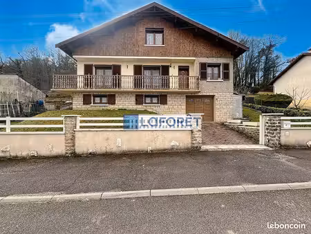pavillon 7 pièces 148 m²