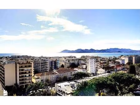 vente appartement 4 pièces bord de mer à cannes (06150) : à vendre 4 pièces bord de mer / 