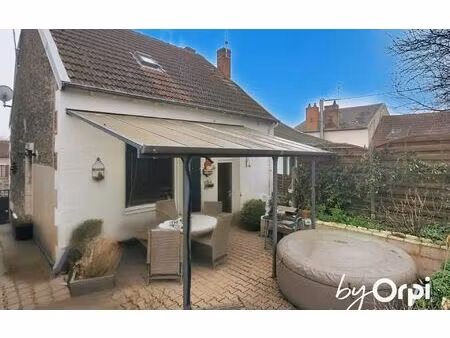 maison commentry 81 m² t-3 à vendre, 45 000 €