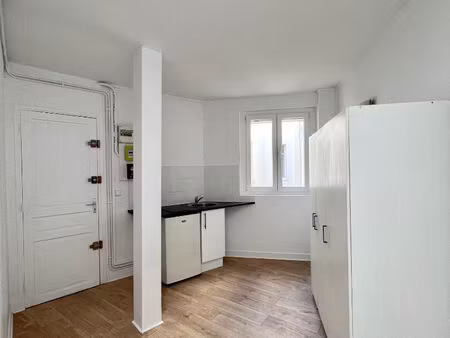 studio 75008 paris 24.67 m2