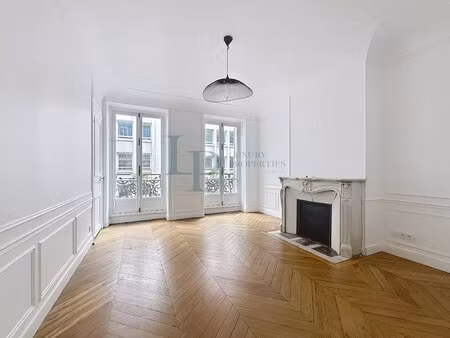 bureaux à louer à paris 8ème