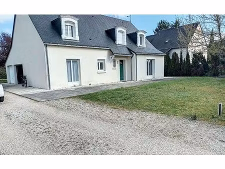 location maison, m² t-7 à saint-cyr-sur-loire, 1 774 €
