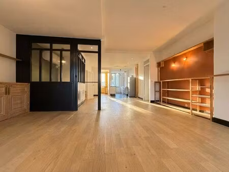 lyon 7ᵉ – grand t3 transformable en t4 – volumes, lumière & esprit atelier