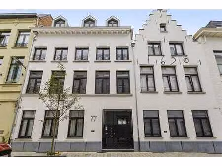 maison indépendante au coeur d'anvers