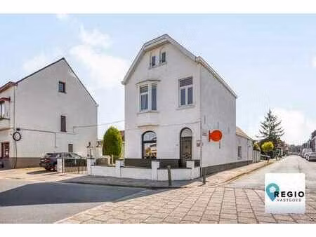 instapklare woning met tuin en garage/hobby ruimte in ha...