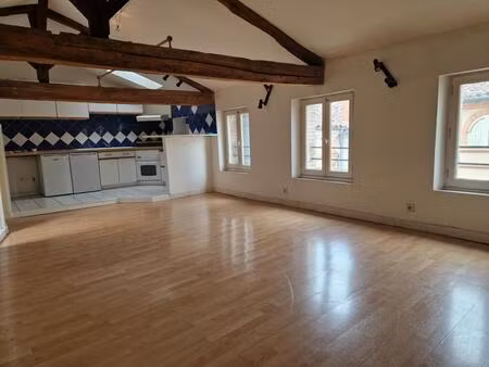 grand studio de 58 m² montauban centre ville proche hopital // dossiers avec garants accep
