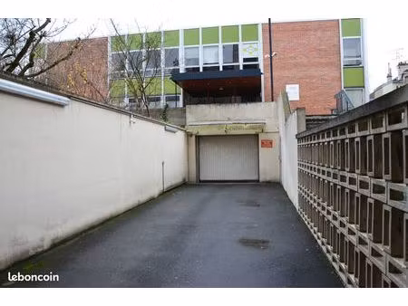 garage ferme proche gare - clairmarais