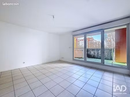 appartement 3 pièces 64 m²