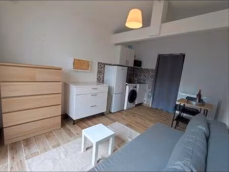 studio meublé a l année 16 mètres carres