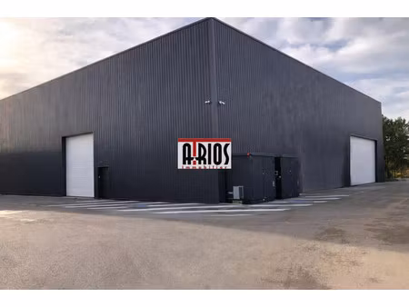 location local commercial