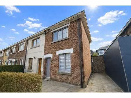 maison 3 façades avec jardin et terrasse - haut de seraing
