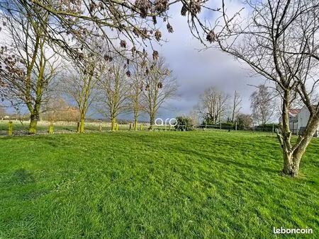 terrain 815 m² mouchin