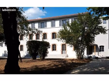 studio 1 pièce 22 m²