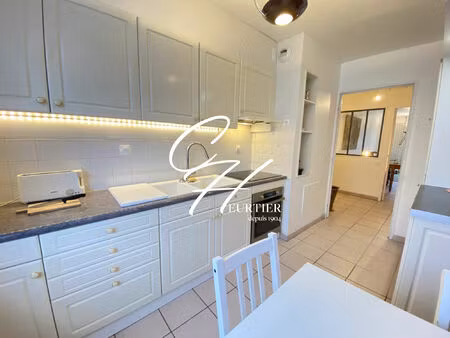 location appartement 3 pièces 66 m² à grenoble (38000)