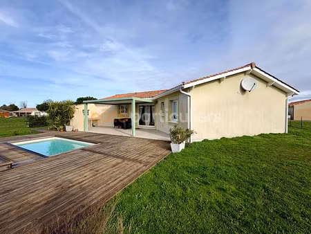 vente maison 4 pièces 92 m² à talais (33590), 298 965 €