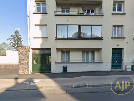 parking / box rennes 17 m2