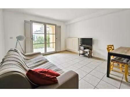 appartement uzès 50.74 m² t-2 à vendre, 210 000 €