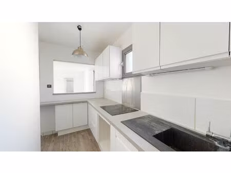 location appartement 2 pièces, 51.44m², asnières