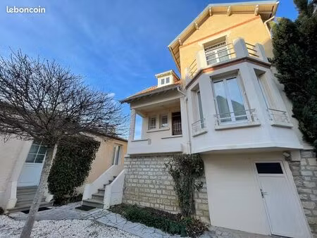 maison de 5 pièces principales sur sous-sol avec logement annexe de 2 pièces