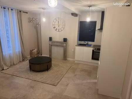 hyper centre-ville – appartement refait à neuf
