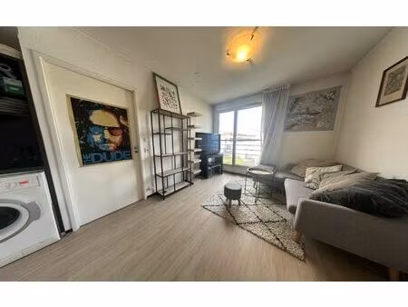 location appartement, 30 m² t-2 à lyon 9, 700 €