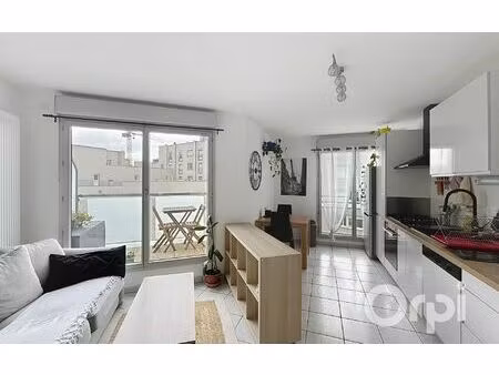 location appartement, 49.1 m² t-3 à villeurbanne, 930 €