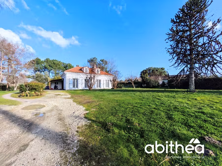 maison périgourdine de charme 155m2 avec piscine et terrain