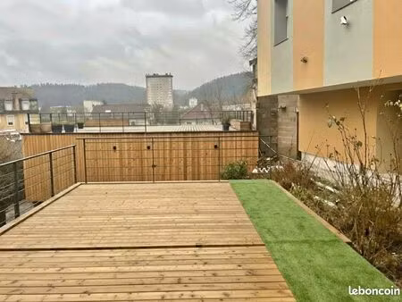 maison individuelle r+1 140m² au sol entièrement rénovée