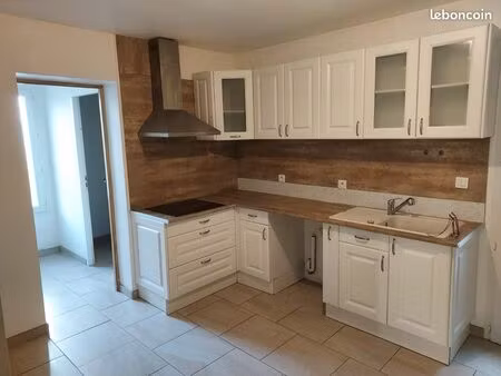 maison t4 en pierre mitoyenne