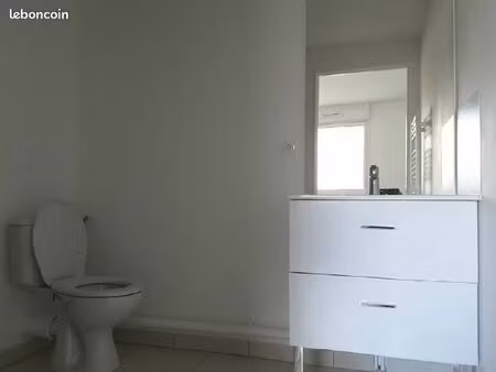 studio 1 pièce 26 m²