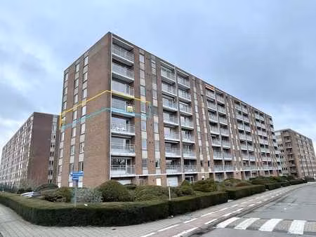 ruim en energiezuinig 3-slaapkamerappartement met garageb...