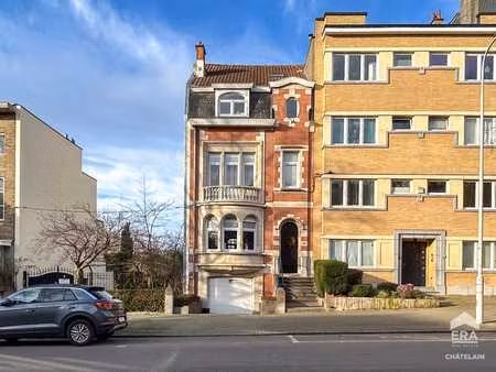 maison bourgeoise 5 chambres et jardin à louer à uccle