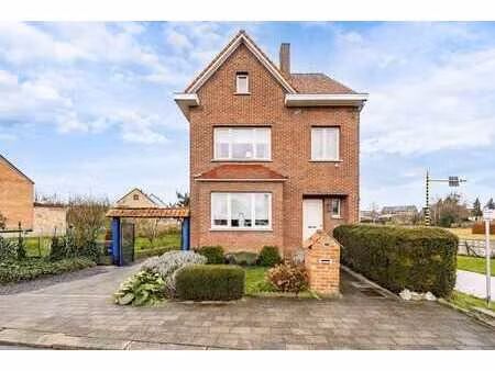 woning met 3 slaapkamers vlakbij centrum tongeren - lijfr...